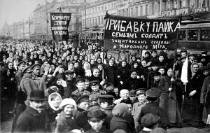 9. Manifestantesen la revolución de febrero de 1917