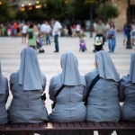 Seis monjas que son la hostia….